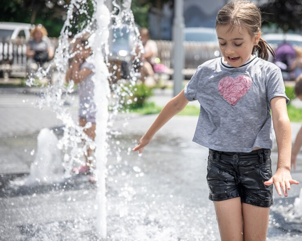 The Garden Essential: Why You Need a Large Outdoor Fountain as Your Centerpiece